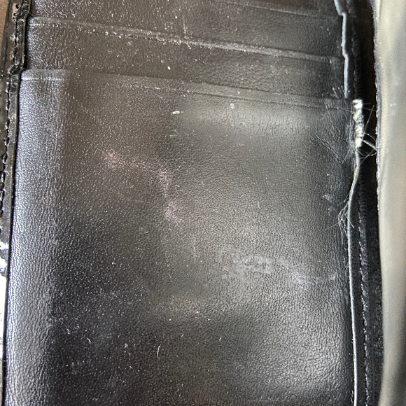 Authentic Burberry card holder - Picture 3 of 6